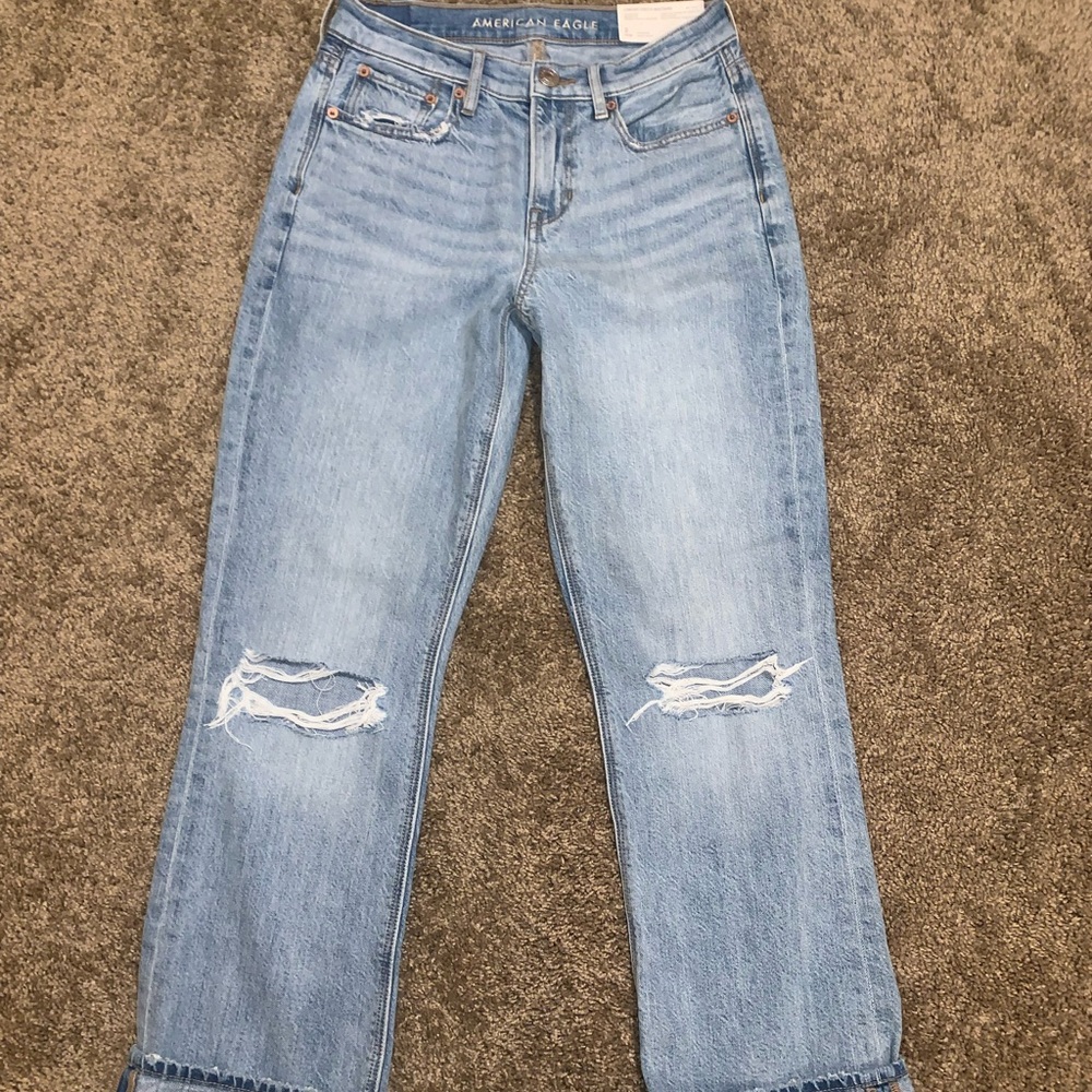 American Eagle Outfitters Women's Light Blue Distressed Jeans